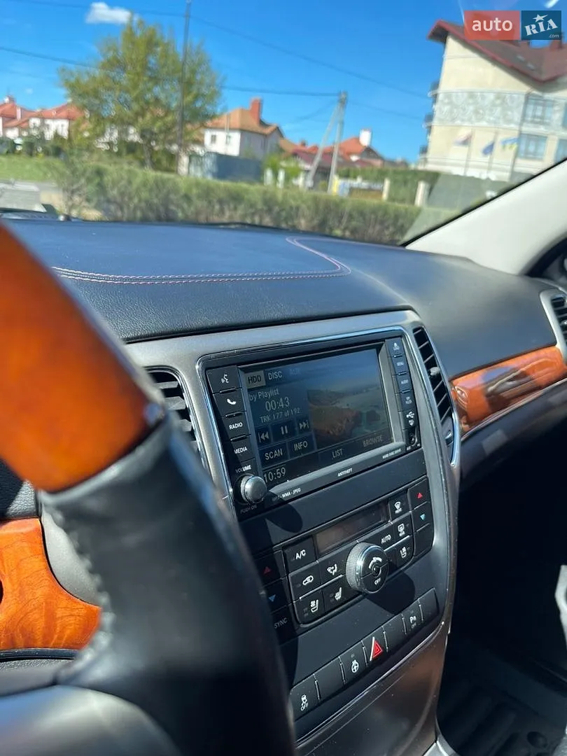 2011 Jeep Grand Cherokee - мініатюра 35