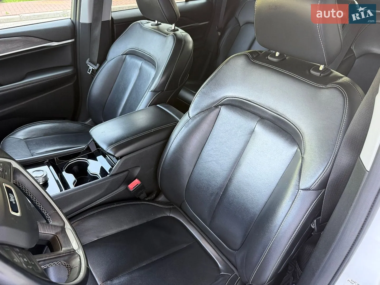2022 Jeep Grand Cherokee - мініатюра 30