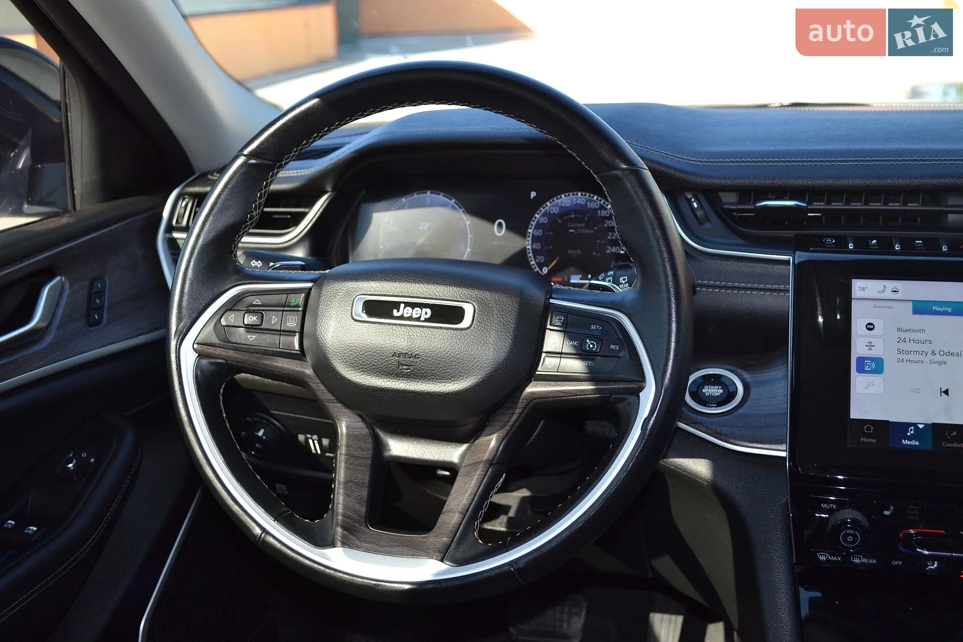 2022 Jeep Grand Cherokee - мініатюра 26