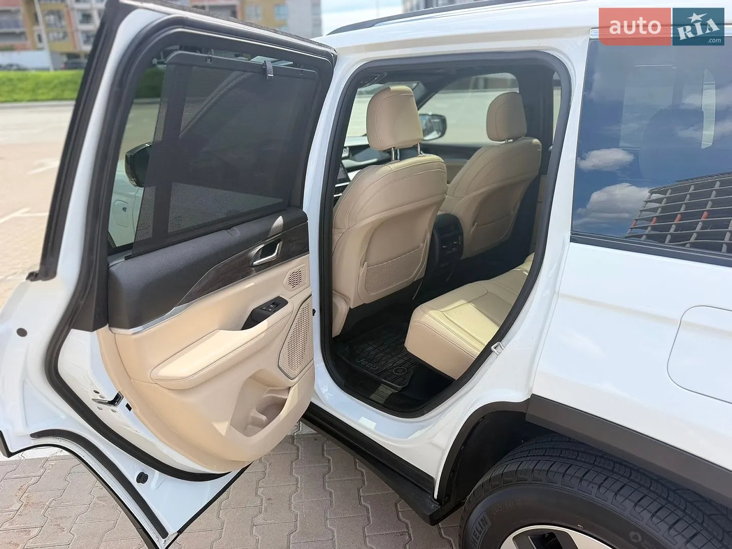 2022 Jeep Grand Cherokee - мініатюра 21