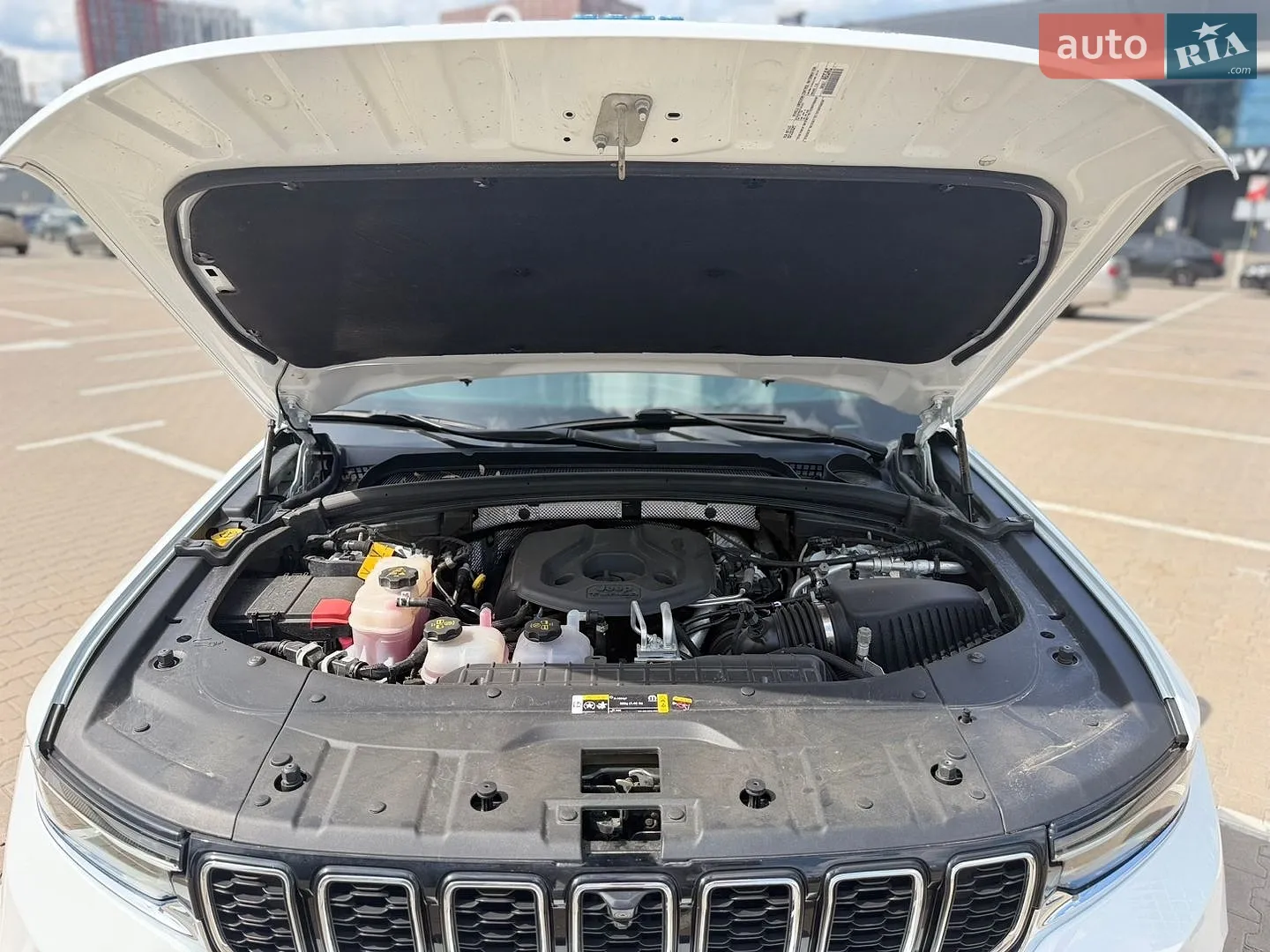 2022 Jeep Grand Cherokee - мініатюра 41