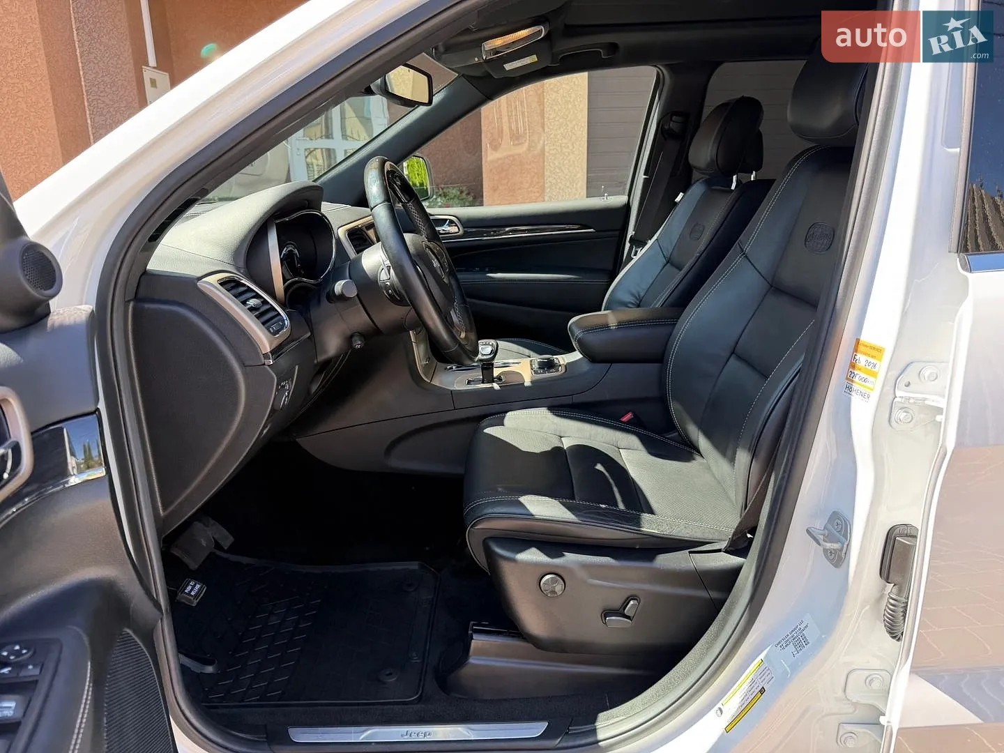 2014 Jeep Grand Cherokee - мініатюра 28