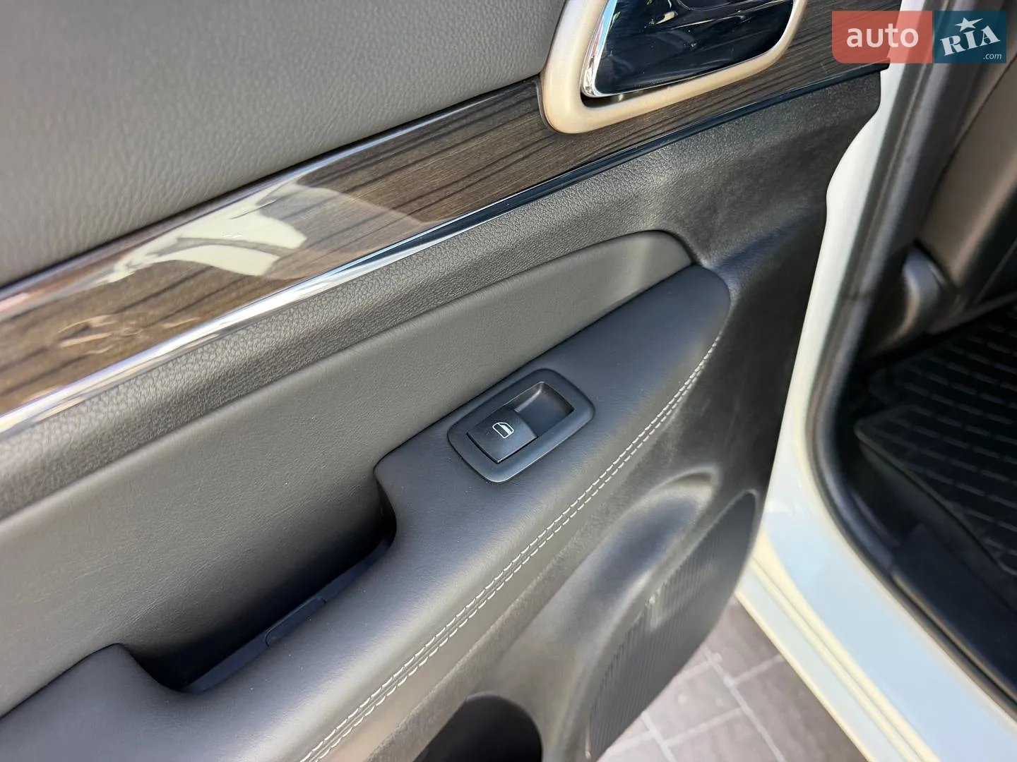 2014 Jeep Grand Cherokee - мініатюра 64