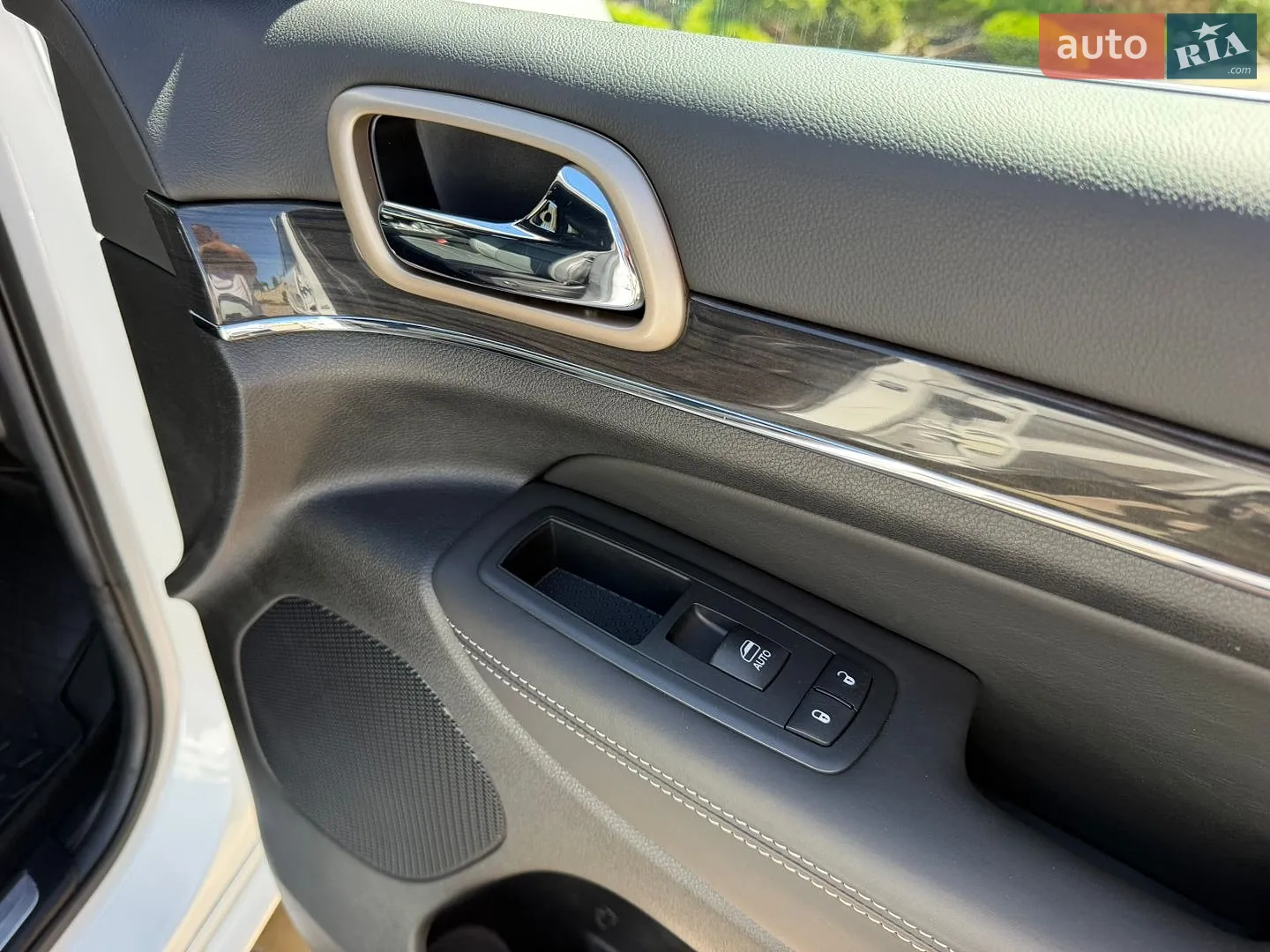 2014 Jeep Grand Cherokee - мініатюра 92