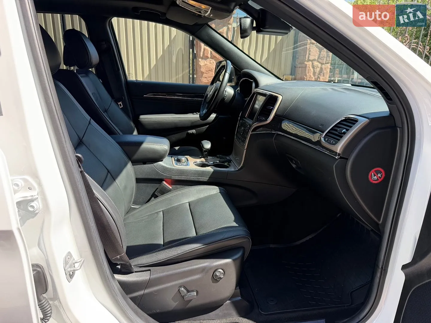 2014 Jeep Grand Cherokee - мініатюра 93