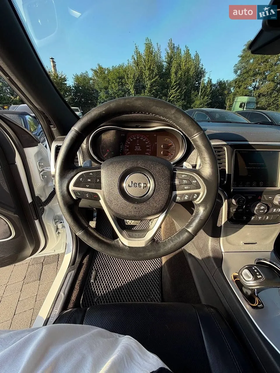 2015 Jeep Grand Cherokee - мініатюра 21