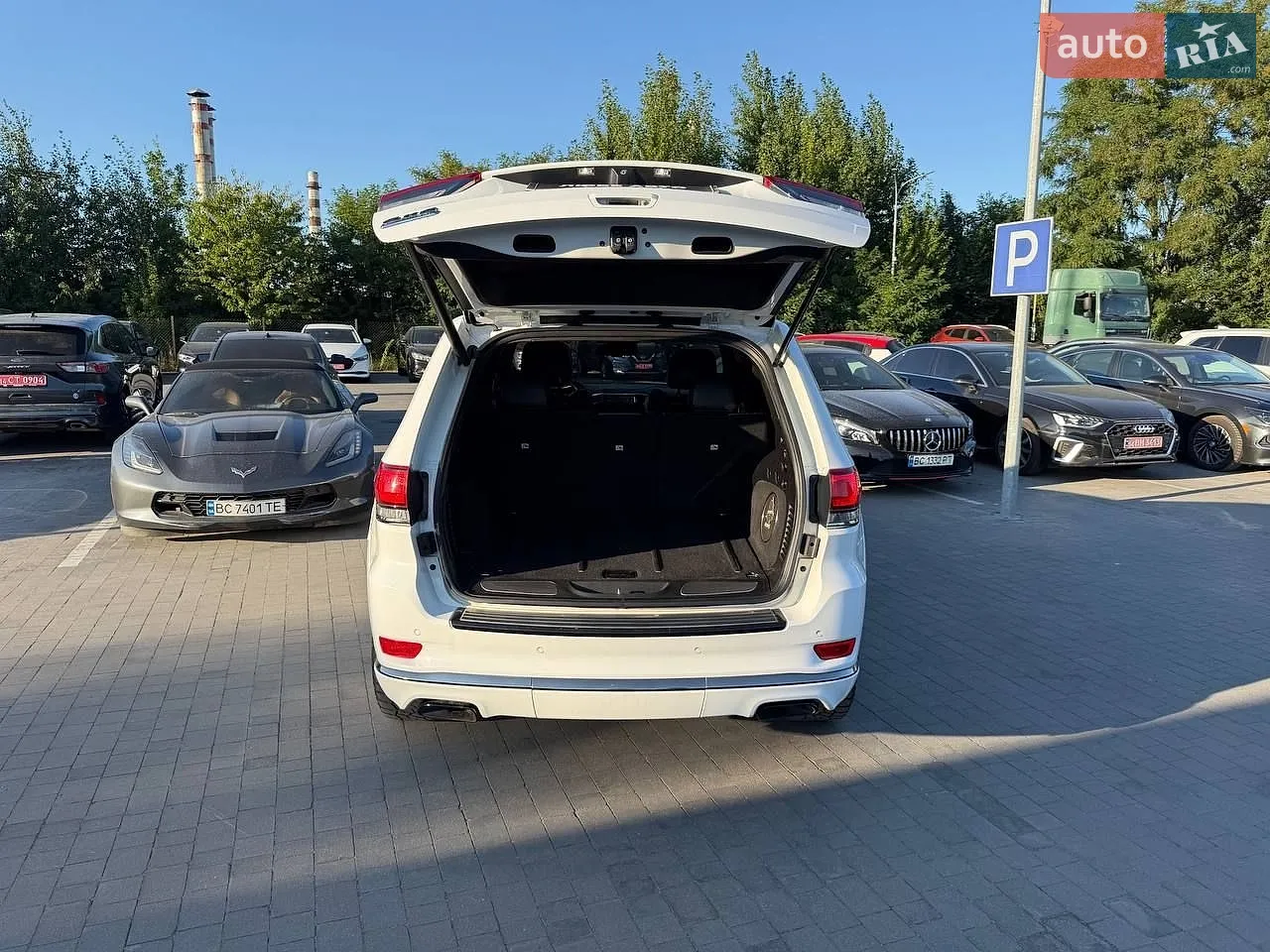 2015 Jeep Grand Cherokee - мініатюра 39