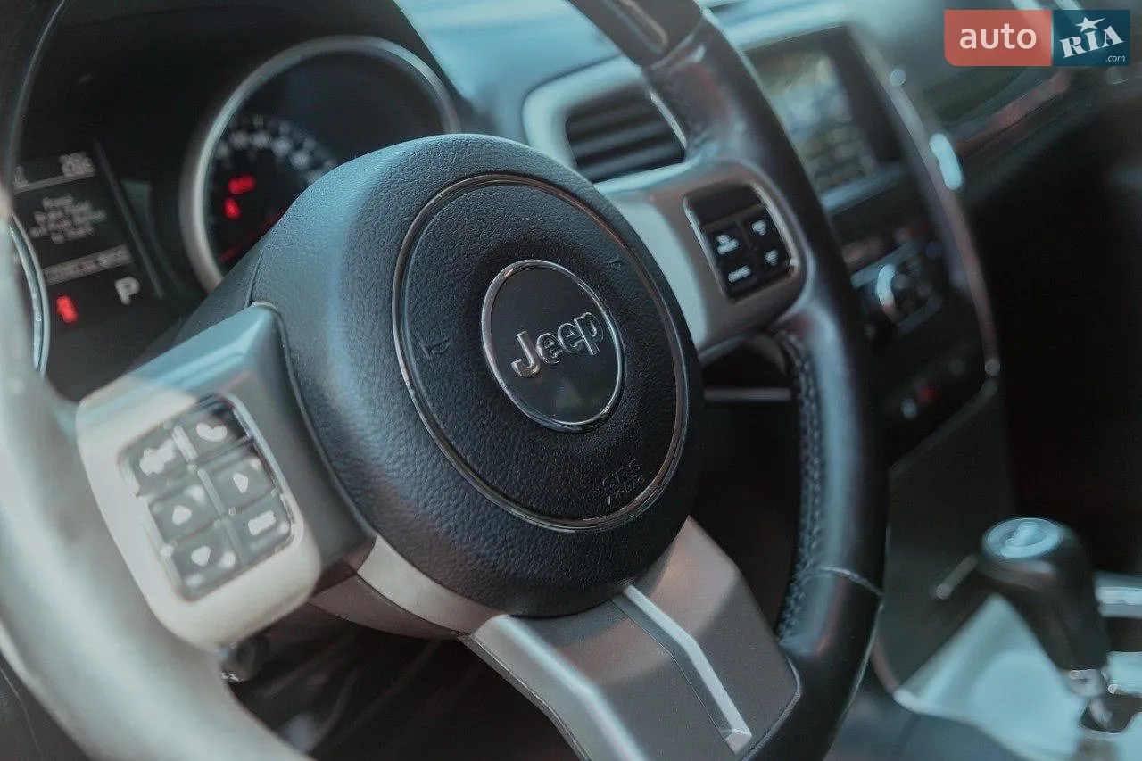 2012 Jeep Grand Cherokee - мініатюра 30