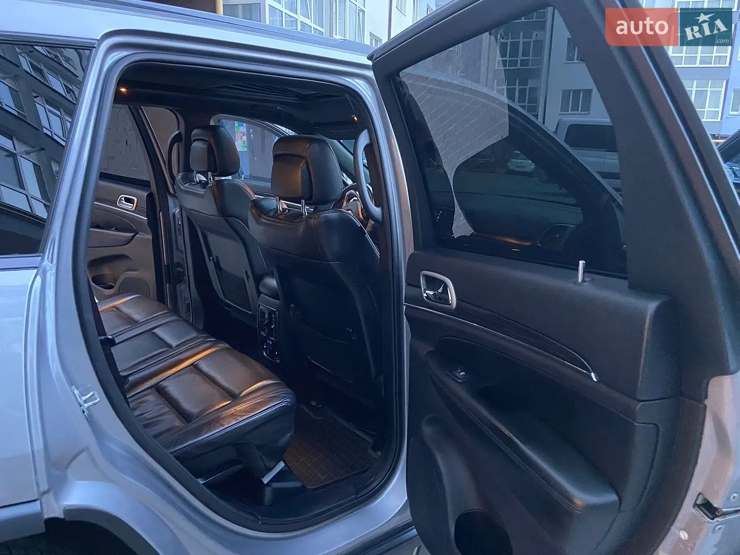 2019 Jeep Grand Cherokee - мініатюра 15