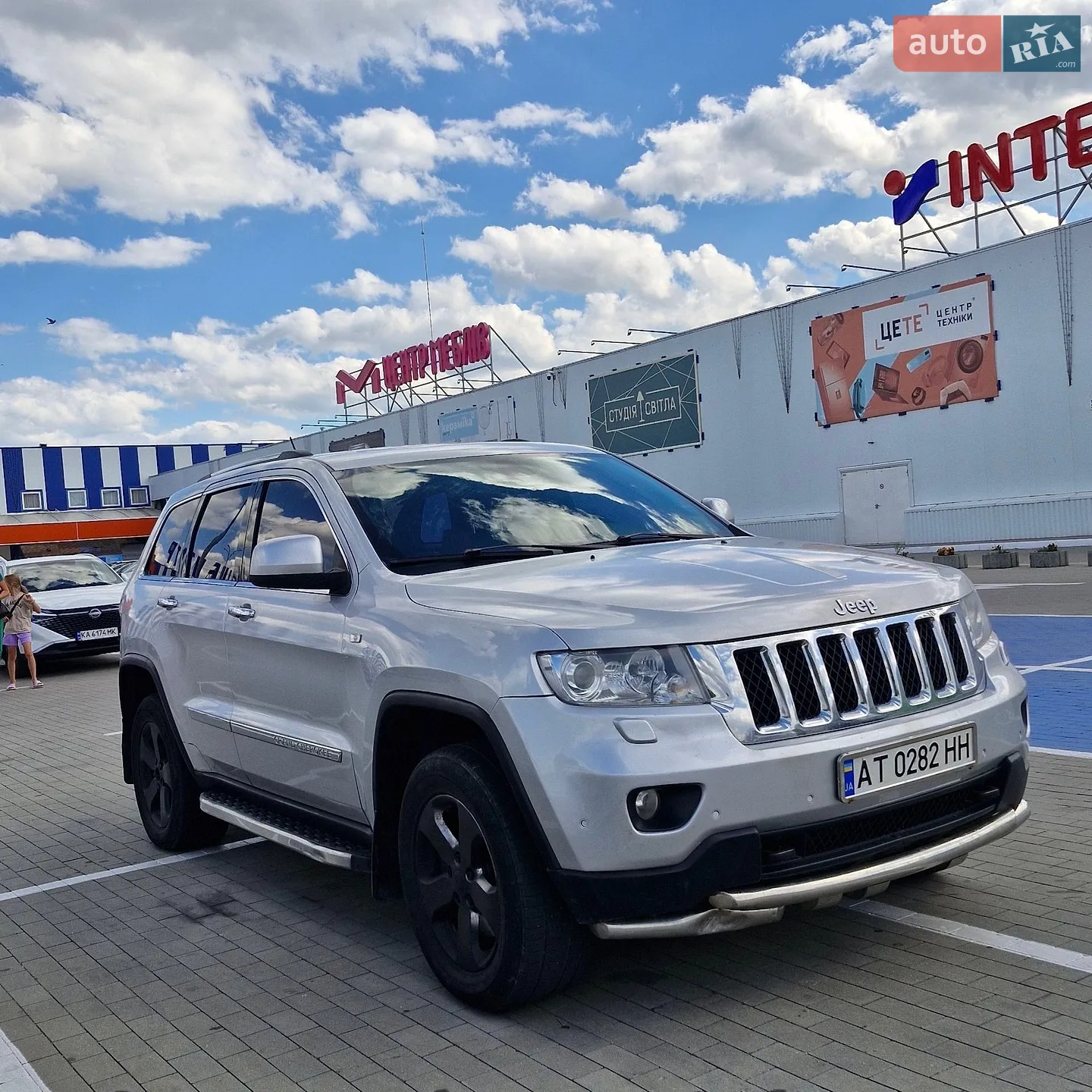 2011 Jeep Grand Cherokee - мініатюра 17