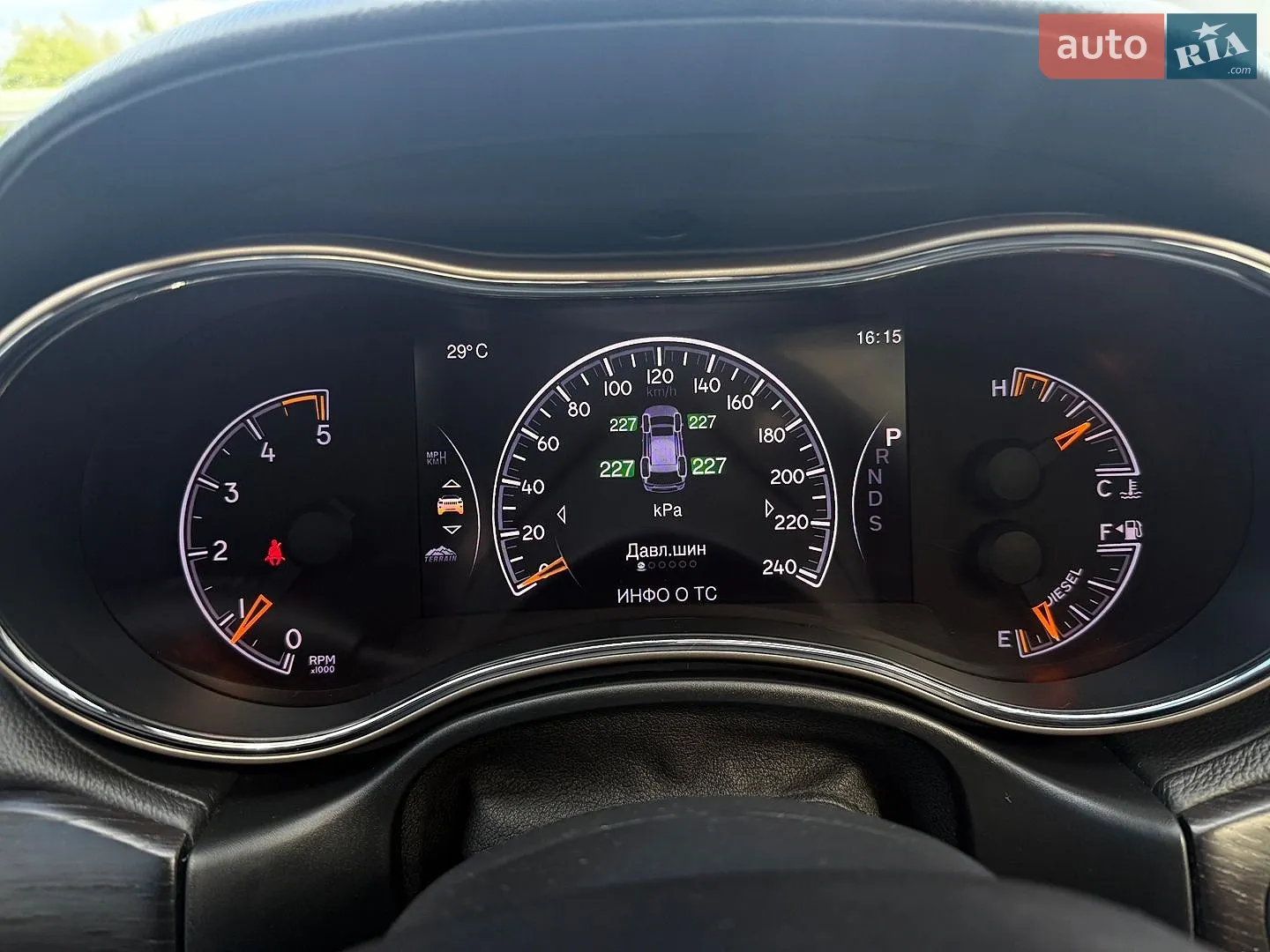 2013 Jeep Grand Cherokee - мініатюра 19