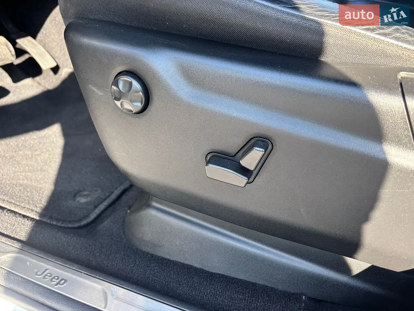 2021 Jeep Grand Cherokee - мініатюра 20