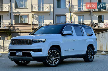 Внедорожник / Кроссовер Jeep Grand Wagoneer 2022 в 