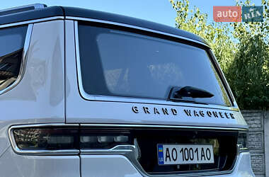 Внедорожник / Кроссовер Jeep Grand Wagoneer 2022 в 