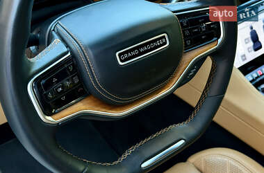 Внедорожник / Кроссовер Jeep Grand Wagoneer 2022 в 