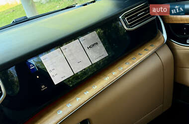 Внедорожник / Кроссовер Jeep Grand Wagoneer 2022 в 
