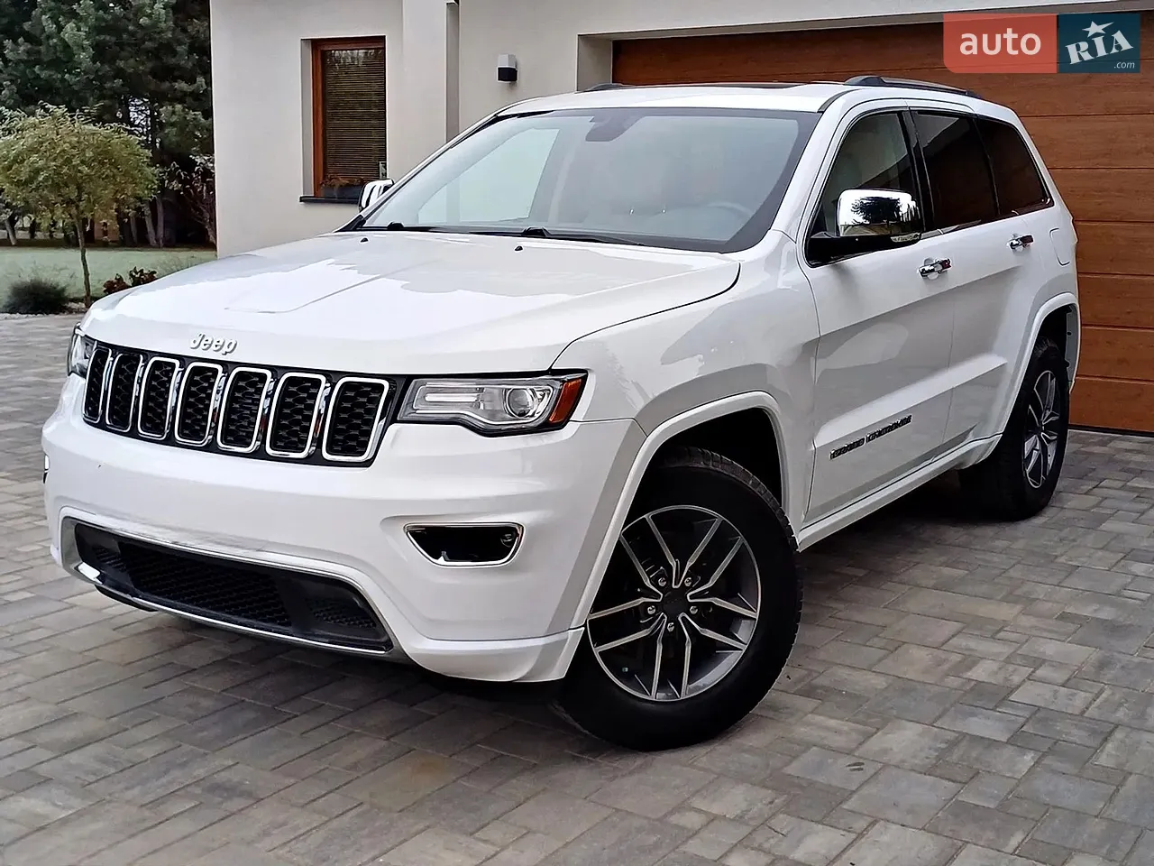 2017 Jeep Grand Cherokee - мініатюра 22