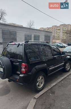 Внедорожник / Кроссовер Jeep Liberty 2005 в Киеве