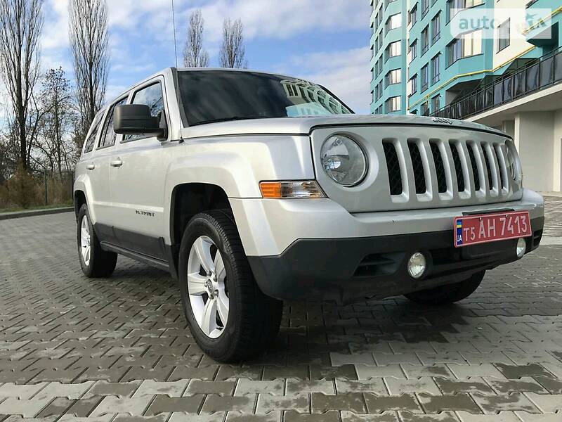 Внедорожник / Кроссовер Jeep Patriot 2014 в Луцке