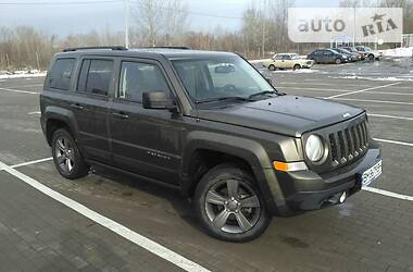 Внедорожник / Кроссовер Jeep Patriot 2015 в 