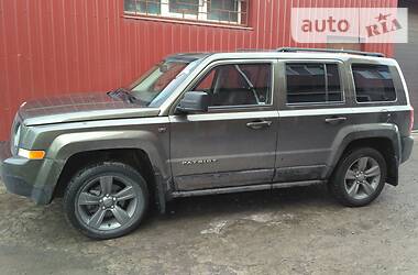 Внедорожник / Кроссовер Jeep Patriot 2015 в 
