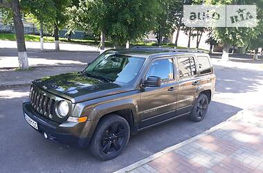 Позашляховик / Кросовер Jeep Patriot 2015 в 