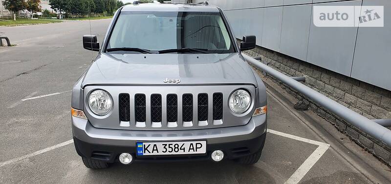 Позашляховик / Кросовер Jeep Patriot 2015 в Києві