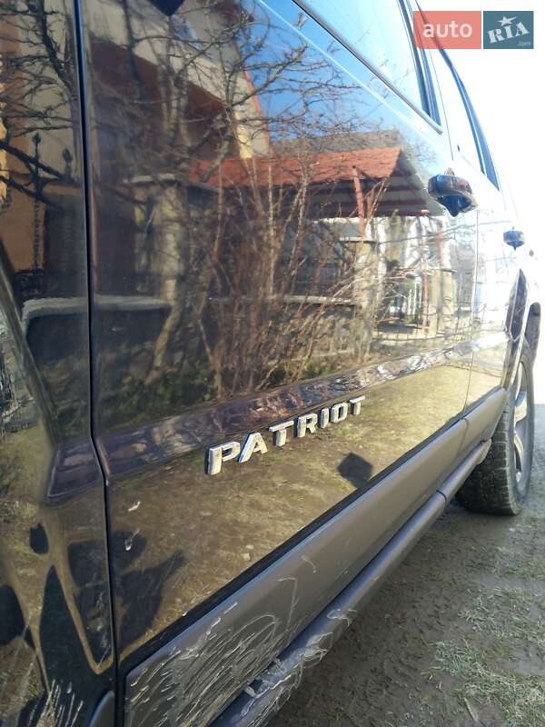 Внедорожник / Кроссовер Jeep Patriot 2016 в Надворной