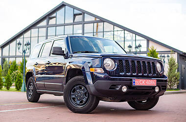 Позашляховик / Кросовер Jeep Patriot 2014 в Львові