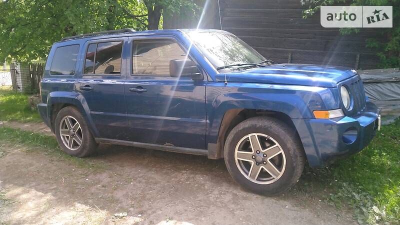 Позашляховик / Кросовер Jeep Patriot 2009 в Долині