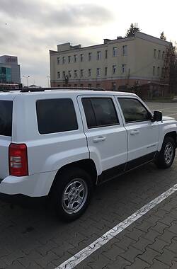 Внедорожник / Кроссовер Jeep Patriot 2016 в Чернигове