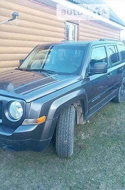 Внедорожник / Кроссовер Jeep Patriot 2016 в Ровно