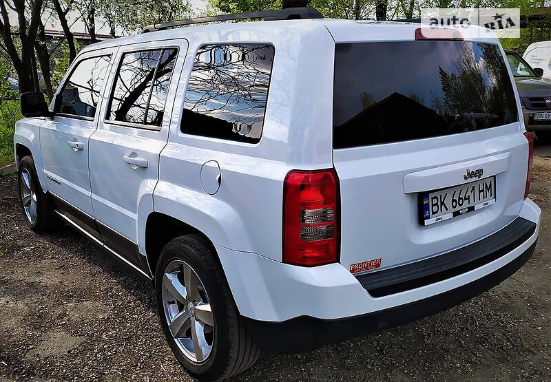 Позашляховик / Кросовер Jeep Patriot 2014 в Рівному