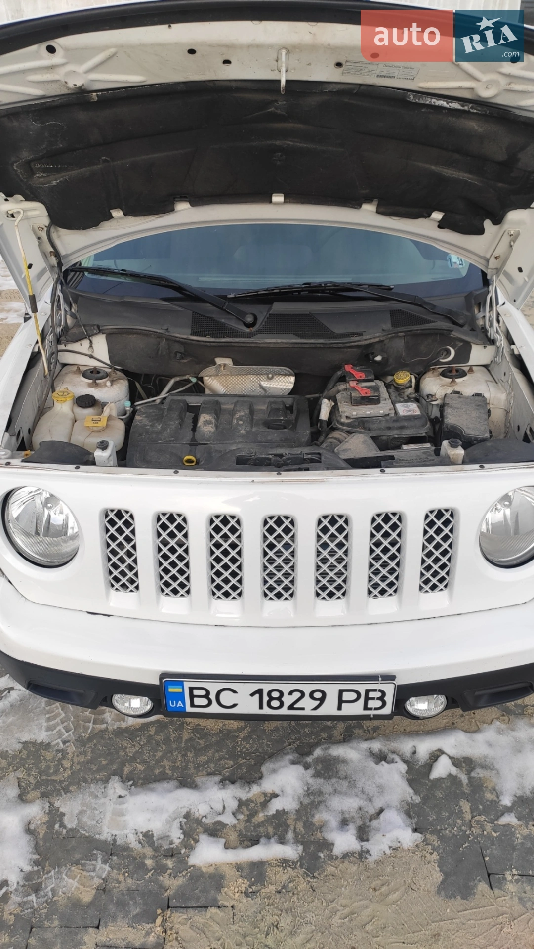 2015 Jeep Liberty (Patriot) - мініатюра 3