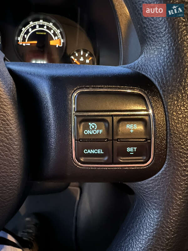 Позашляховик / Кросовер Jeep Patriot 2015 в Сокирянах