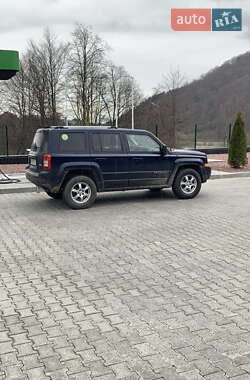 Позашляховик / Кросовер Jeep Patriot 2016 в Надвірній