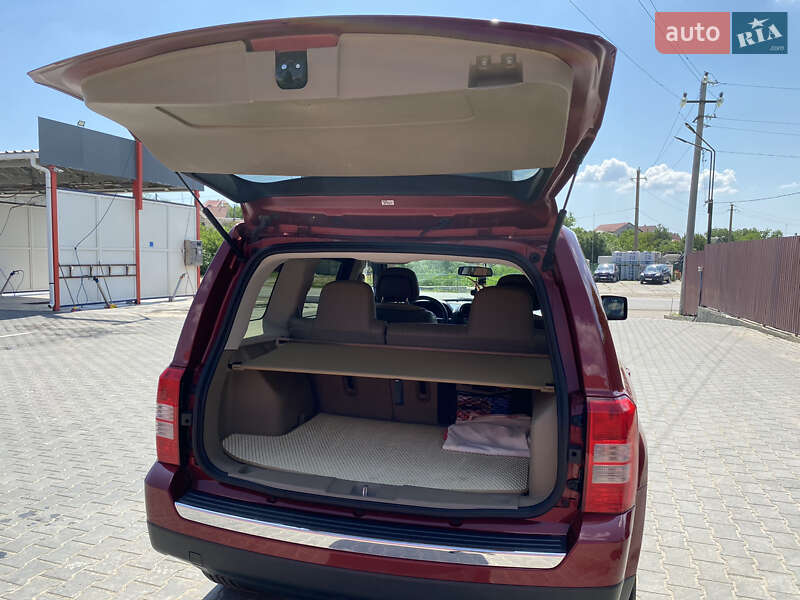 Позашляховик / Кросовер Jeep Patriot 2015 в Овідіополі