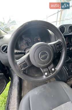 Внедорожник / Кроссовер Jeep Patriot 2014 в 