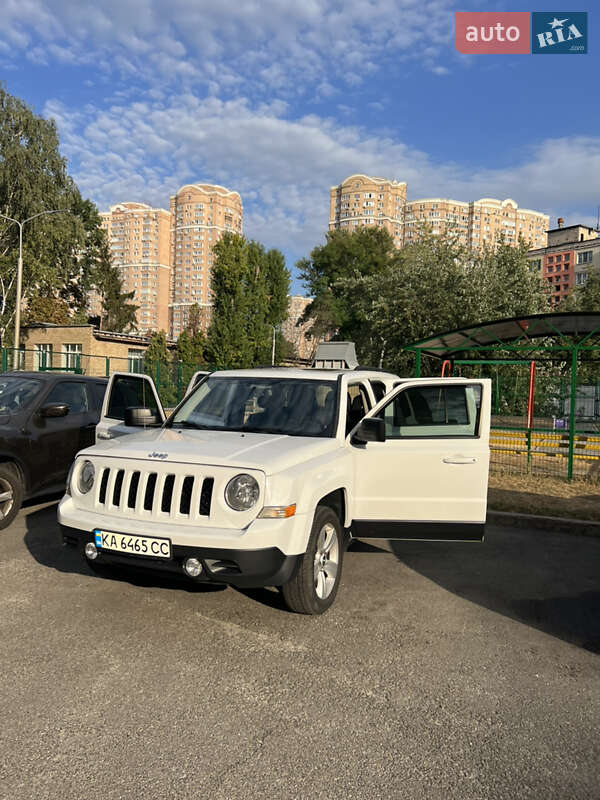 Позашляховик / Кросовер Jeep Patriot 2014 в Києві