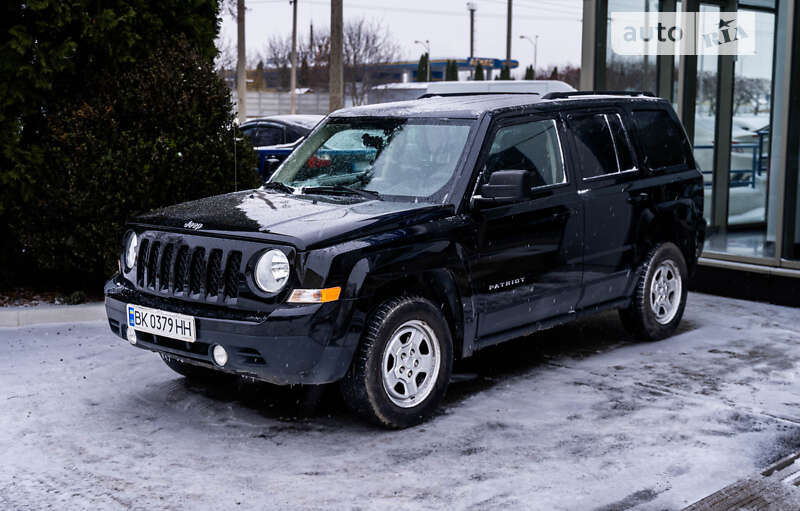 Позашляховик / Кросовер Jeep Patriot 2015 в Рівному