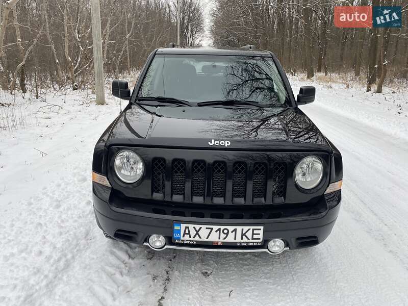 Позашляховик / Кросовер Jeep Patriot 2016 в Харкові
