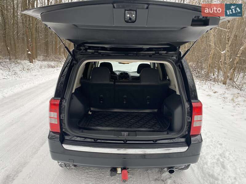 Позашляховик / Кросовер Jeep Patriot 2016 в Харкові