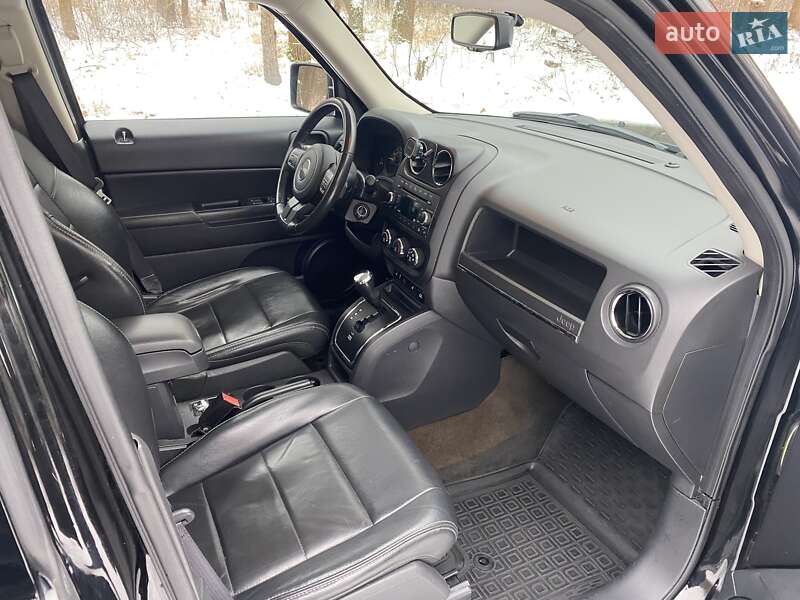 Позашляховик / Кросовер Jeep Patriot 2016 в Харкові