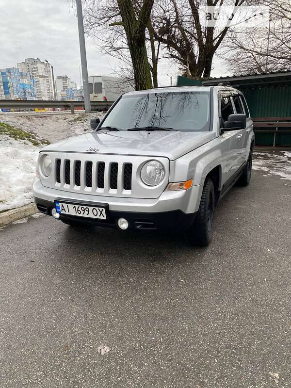 Внедорожник / Кроссовер Jeep Patriot 2011 в Киеве