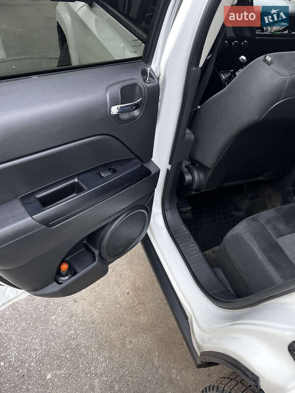 Позашляховик / Кросовер Jeep Patriot 2013 в Харкові