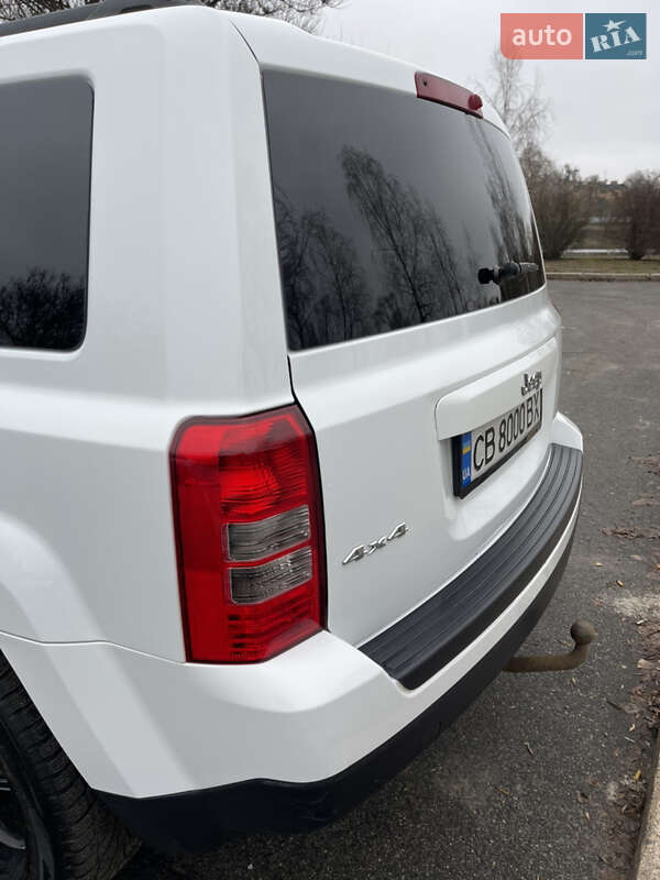 Позашляховик / Кросовер Jeep Patriot 2014 в Чернігові
