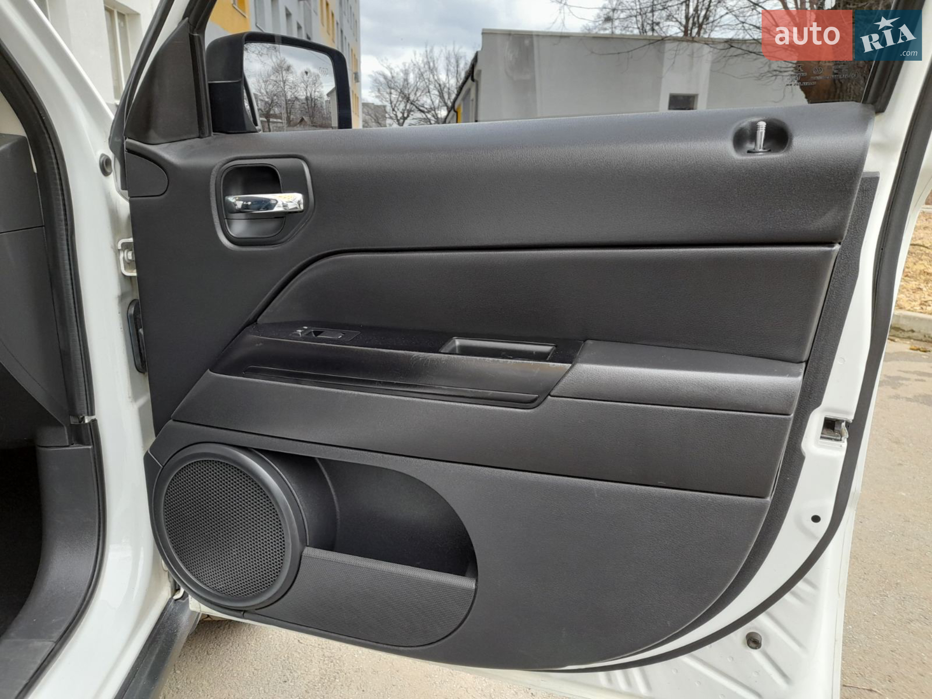 2013 Jeep Liberty (Patriot) - мініатюра 28