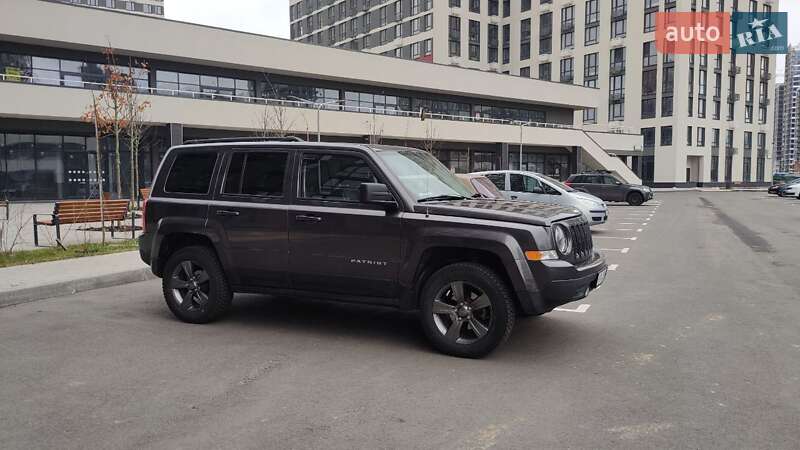 Внедорожник / Кроссовер Jeep Patriot 2015 в Киеве
