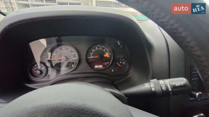 Внедорожник / Кроссовер Jeep Patriot 2015 в Киеве