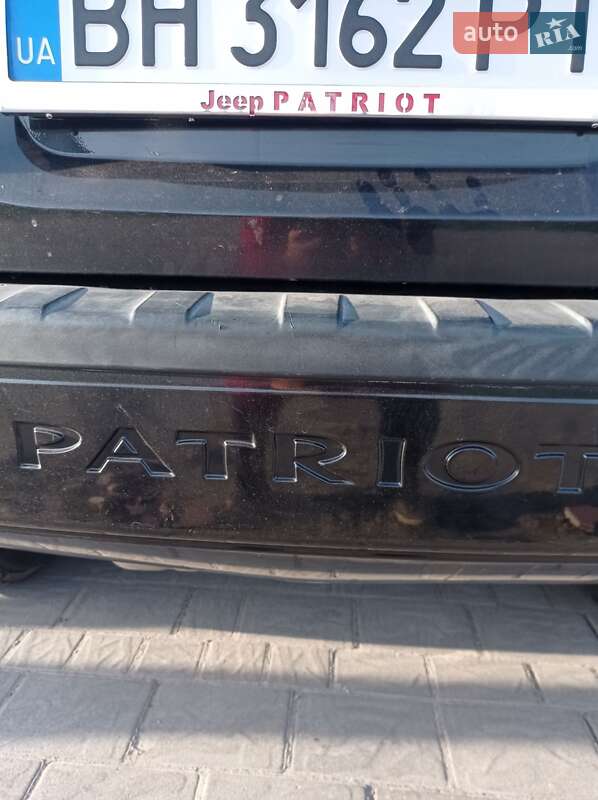 Внедорожник / Кроссовер Jeep Patriot 2010 в Тараще